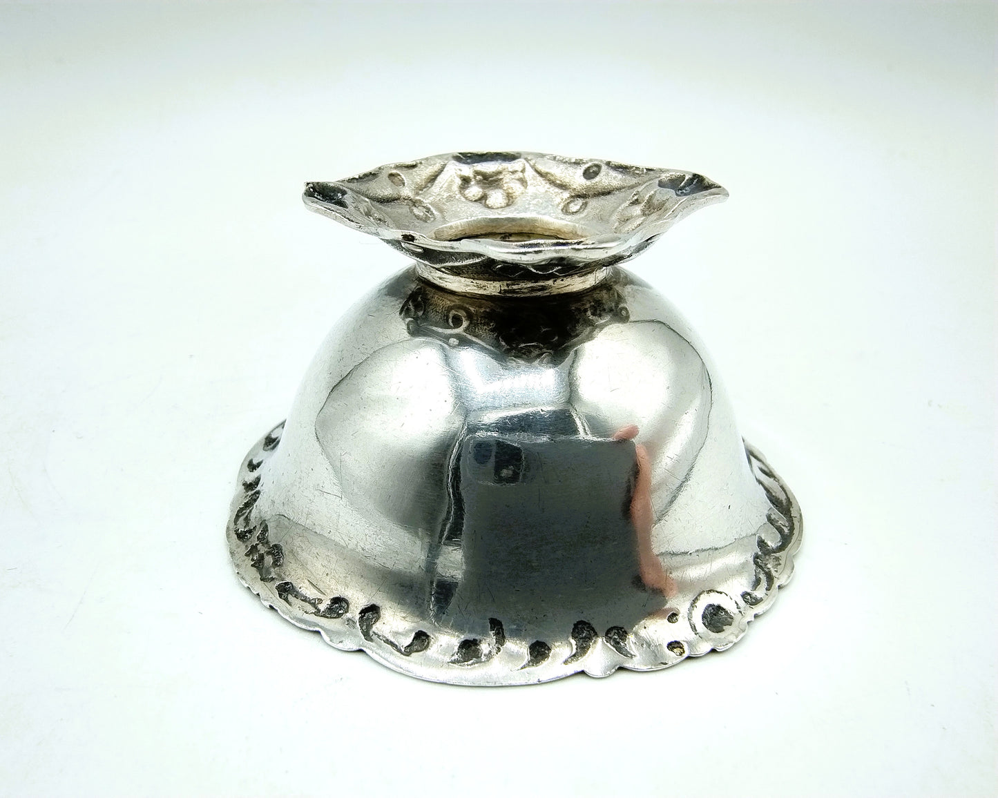 Silver salt cellar, Fa. Moerkerk &amp; Co, Haarlem, 835