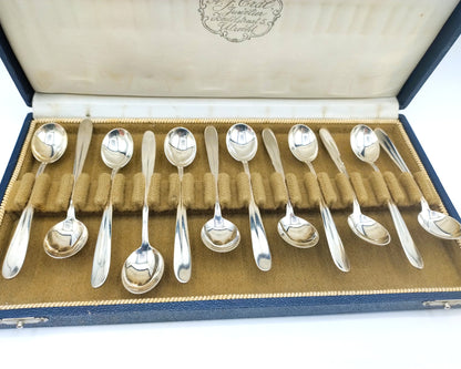 12 Silver teaspoons, Gerritsen, van Kempen, Zeist, 20th century