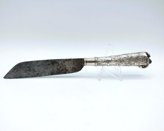 Silver knife handle with original steel blade, 18th century