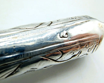 Knife with silver handle, J. van Leek / Leeuwarden, 18th century.