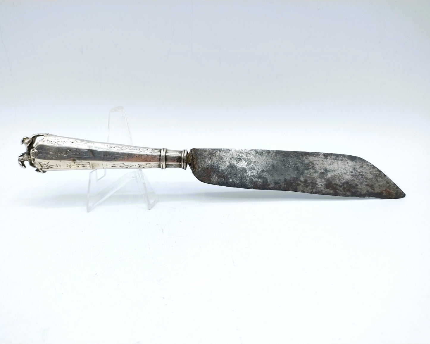 Silver knife handle with steel blade, 17th century