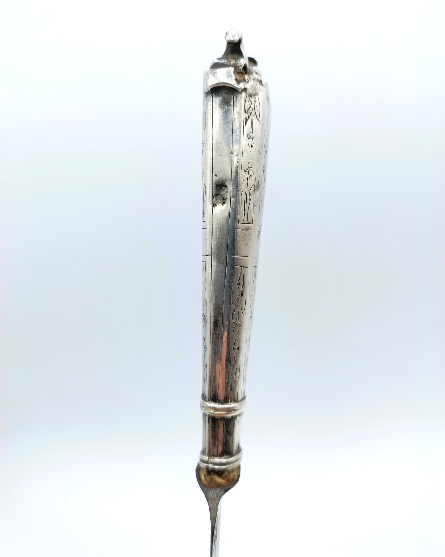 Silver knife handle with steel blade, 17th century