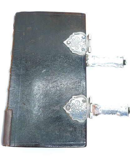 Bible with silver locks, G. Boomsma / Meppel, 18th century