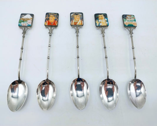 5 Spoons with porcelain, Arita Toshikane, Japan, 20th century