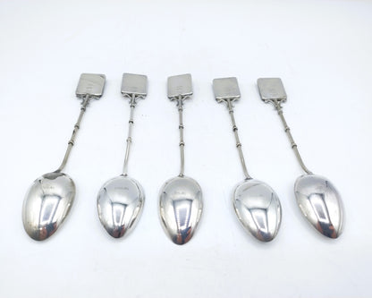 5 Spoons with porcelain, Arita Toshikane, Japan, 20th century