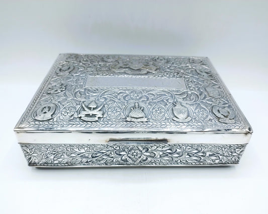 Silver cigar box with wooden interior, Malaysia.