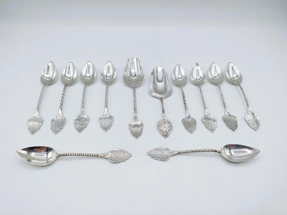 Set with silver teaspoons (10) and sugar spoons (2), J. Huisman, Schoonhoven