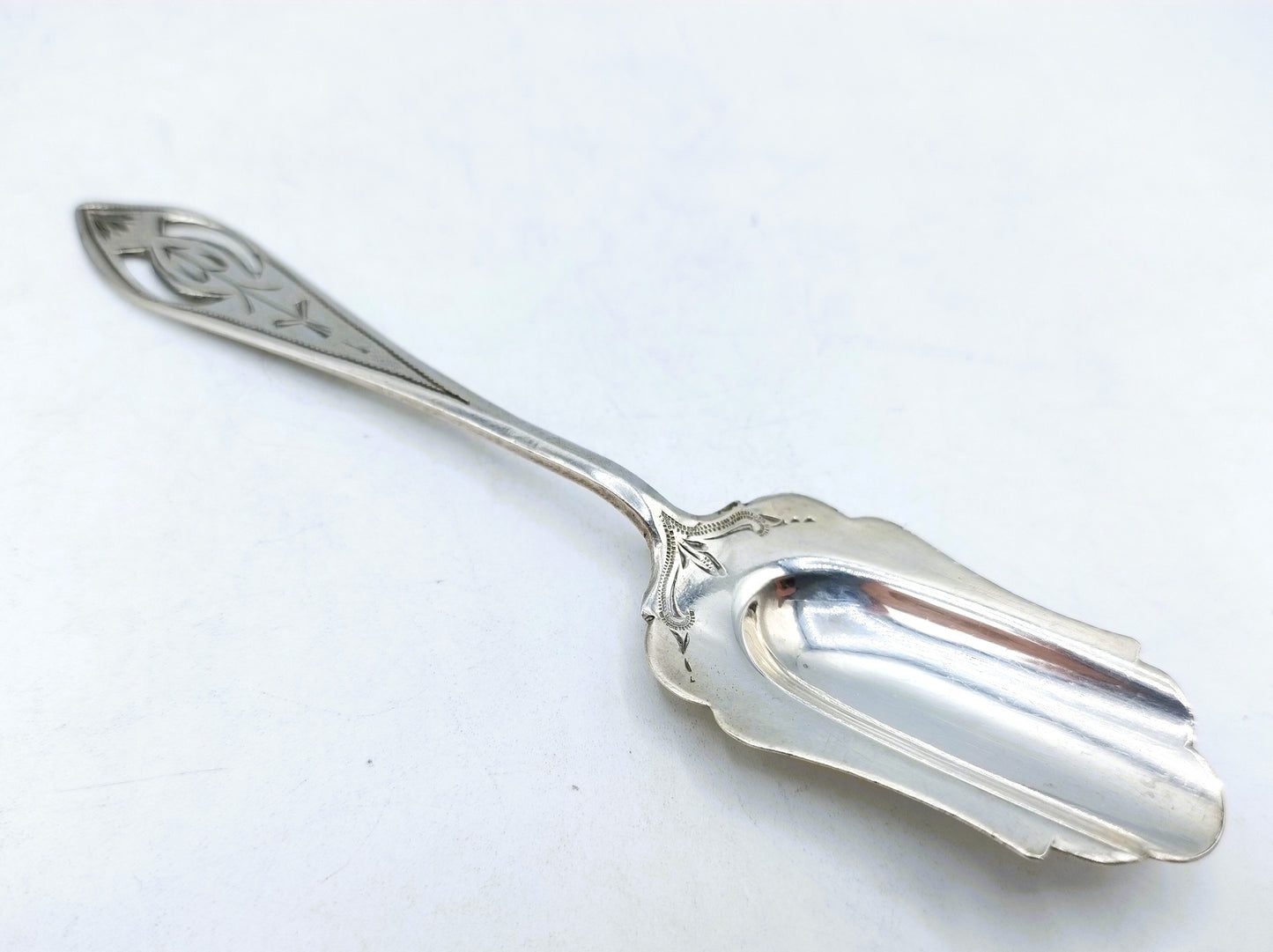 Silver sugar spoon, 1925