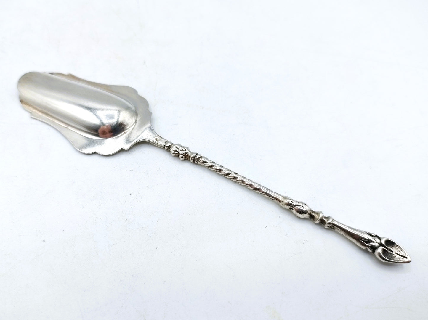 Silver sugar spoon, JJG Haasen, Cuyk, 20th century