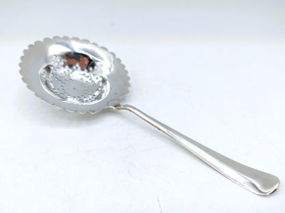 Silver sprinkling spoon, Begeer, Utrecht, 20th century