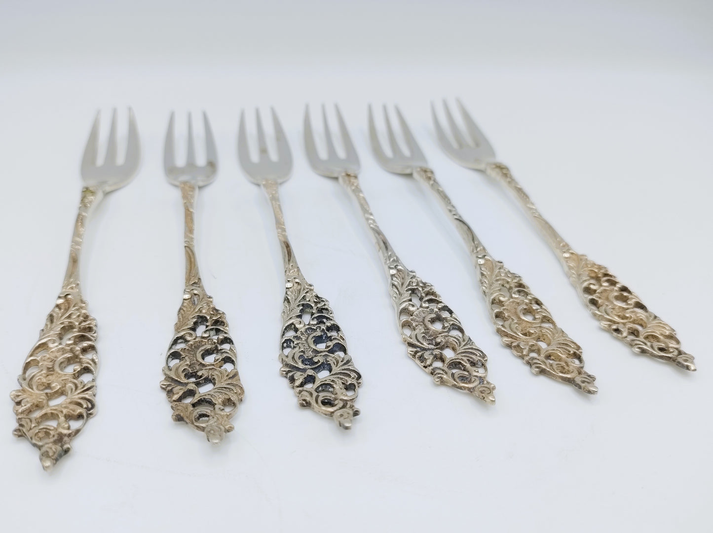 6 Silver pastry forks, Schoorl Zilver NV, Amsterdam, 20th century