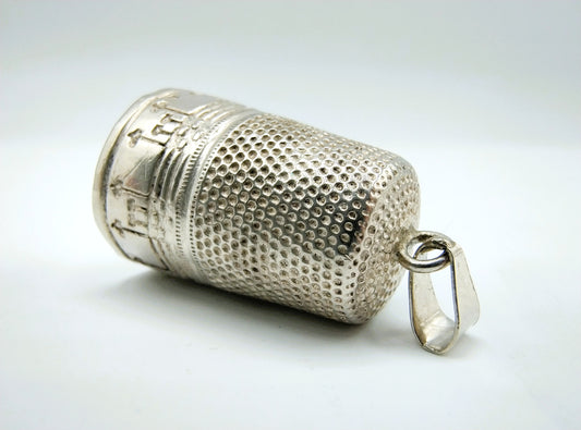 Silver thimble pendant, 835