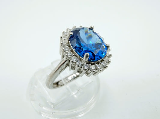 Silver ring with blue stone and zirconia, universal