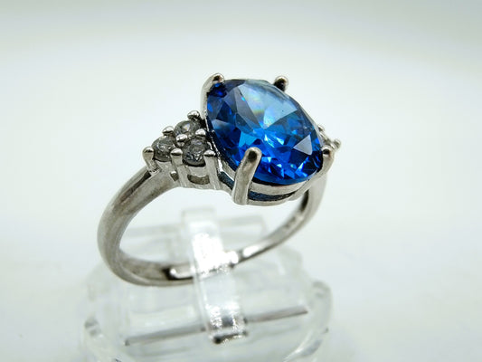 Silver ring with blue stone and zirconia, universal size