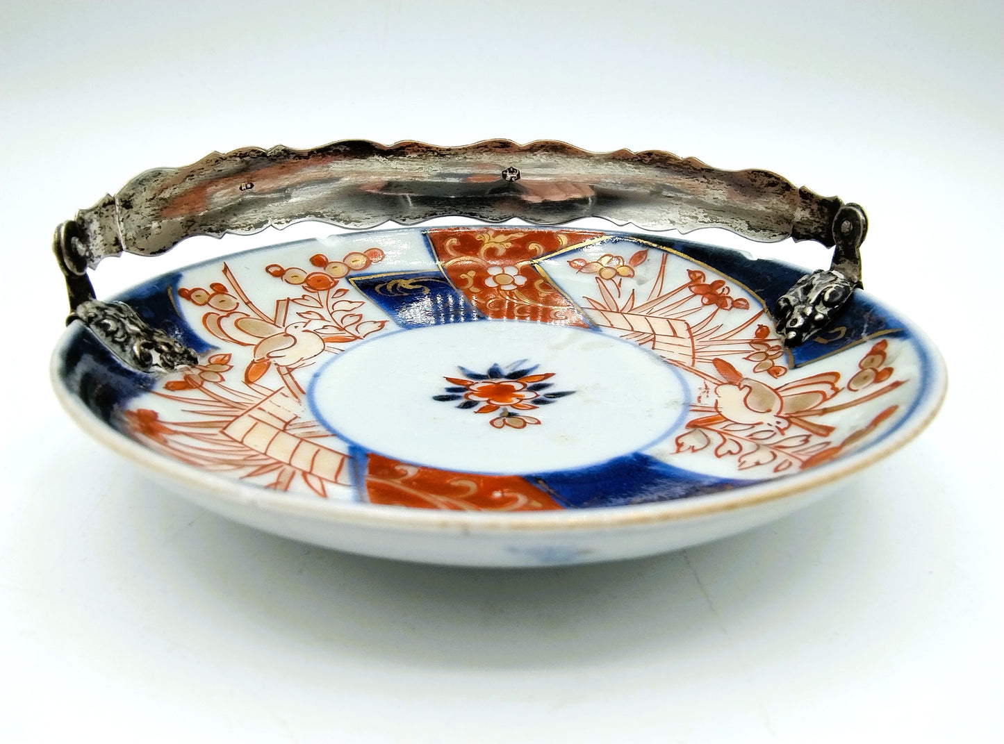 Imari bowl with silver handle, W. Husselman, Deventer, 1866