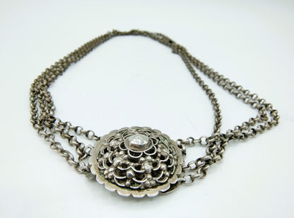 3 row silver jasseron necklace with silver clasp, 43 cm.