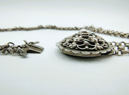 3 row silver jasseron necklace with silver clasp, 43 cm.