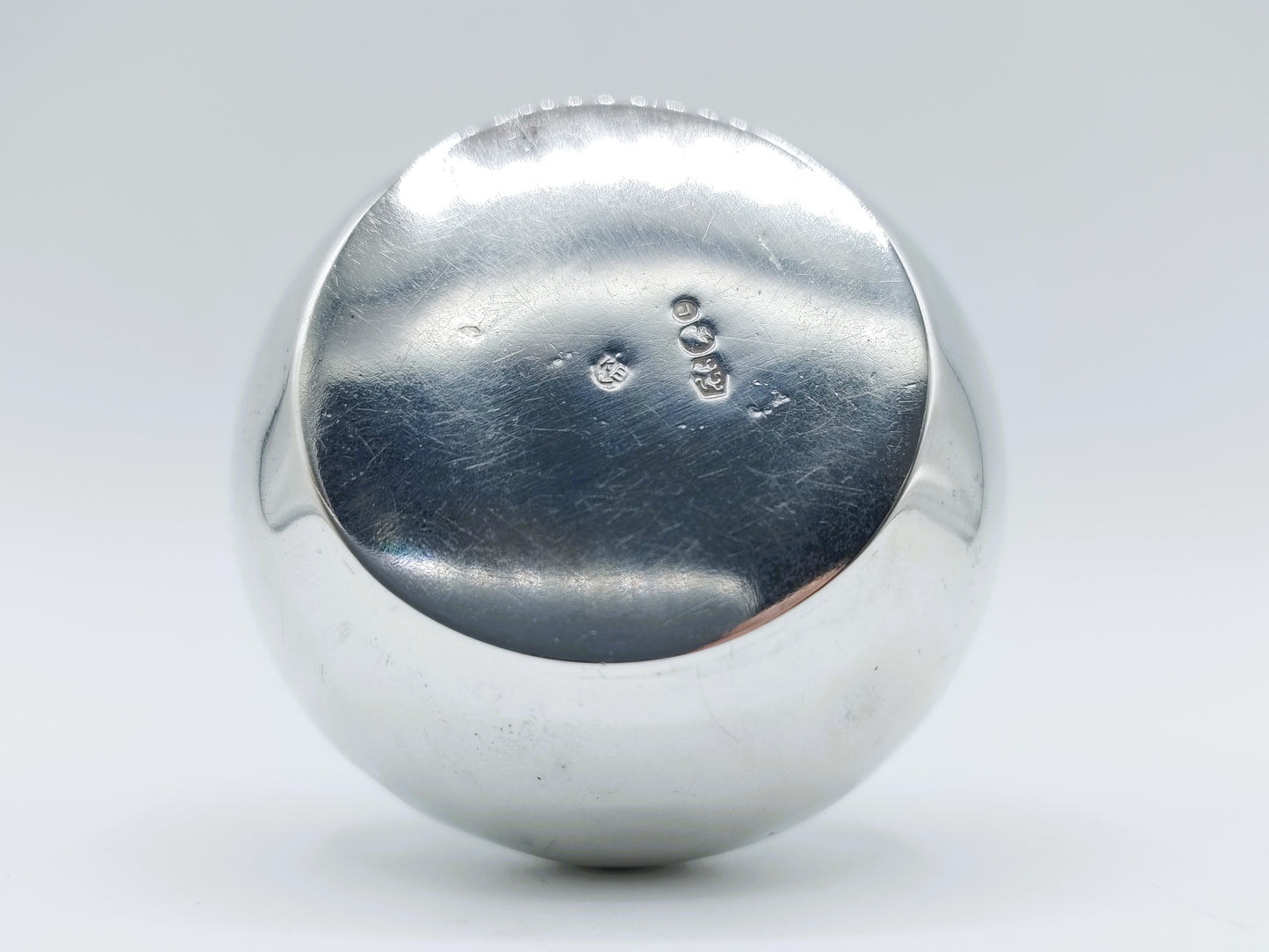 Silver vase, from Kempen, Desire and Fox, 's-Hertogenbosch, 1921