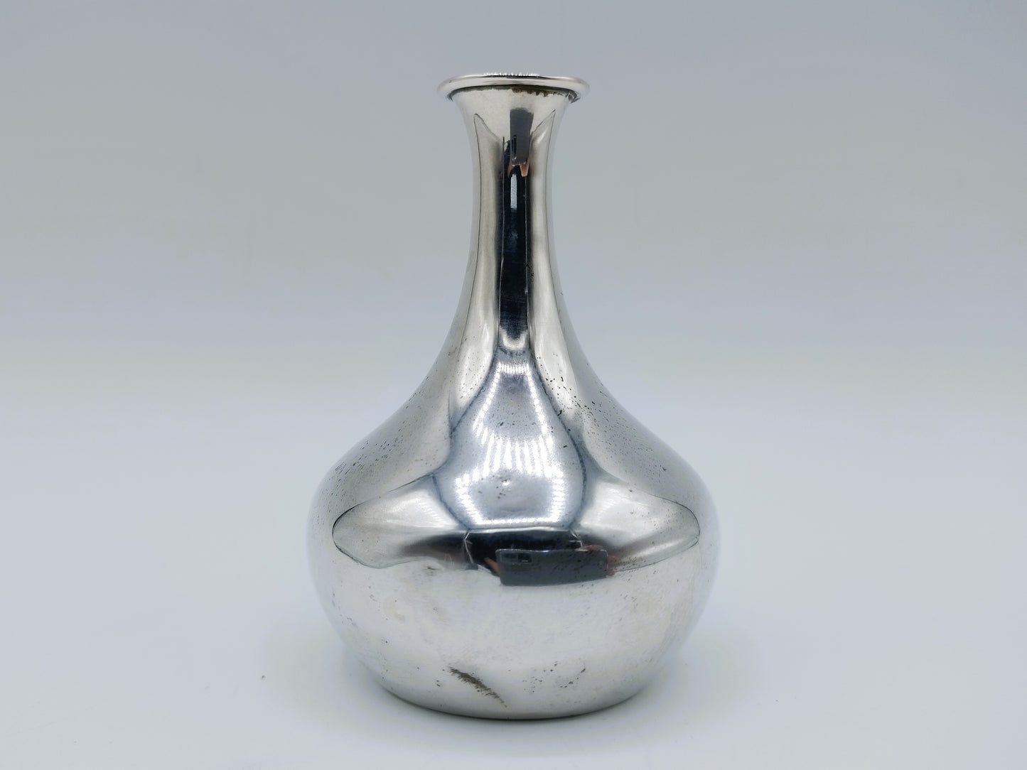 Silver vase, from Kempen, Desire and Fox, 's-Hertogenbosch, 1921