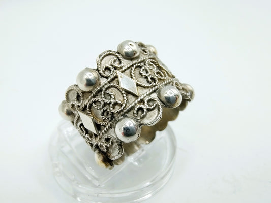 Silver Zeeland cap ring, Ceesanne, Middelburg, 17.5 mm.