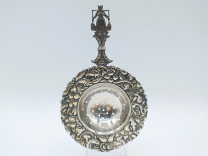 Silver tea strainer, A. Landmeter, Schoonhoven, 1936