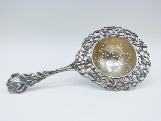 Silver tea strainer, Amsterdam, 1930