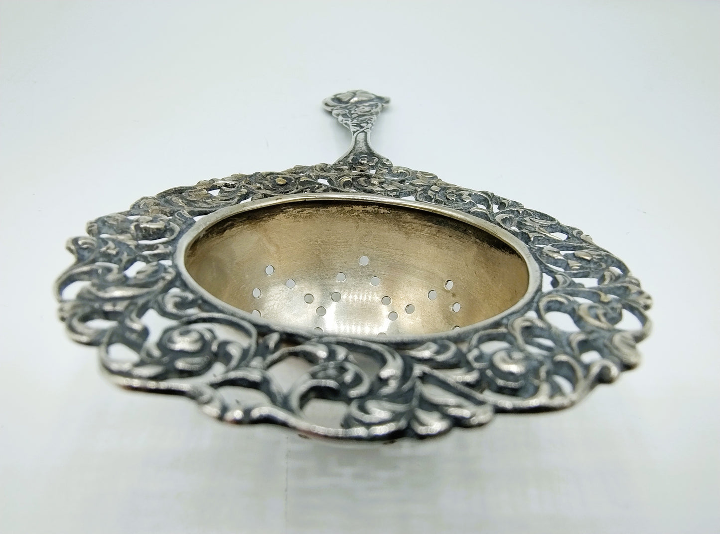 Silver tea strainer, Amsterdam, 1930