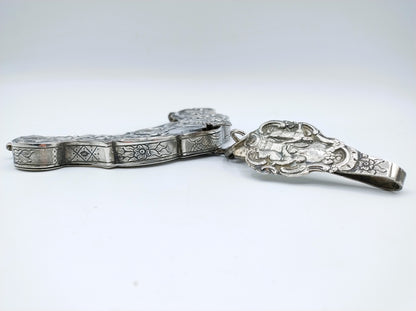 Silver bag bracket with bag hook, including GL Schuiten, Groningen, ca. 1805