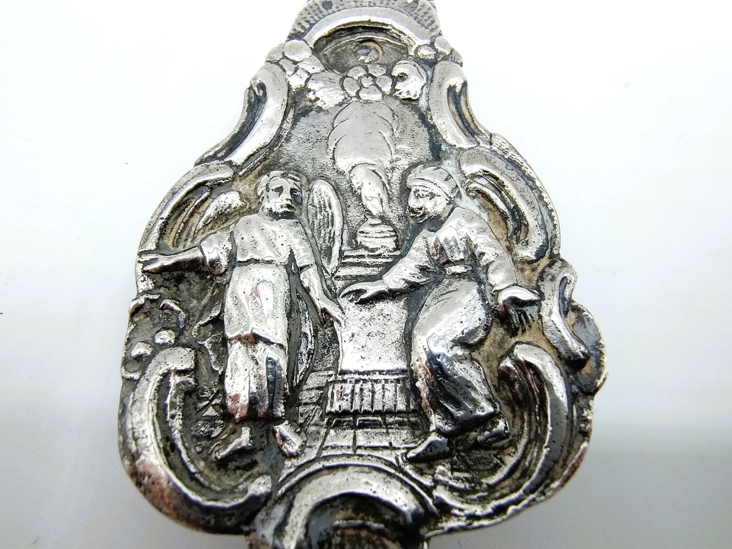 Silver bag bracket with bag hook, including GL Schuiten, Groningen, ca. 1805