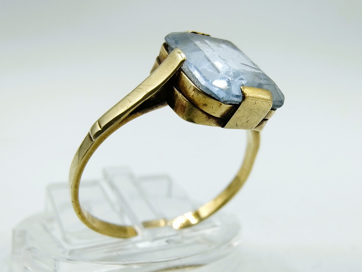 Gold ring with aquamarine, 18 mm