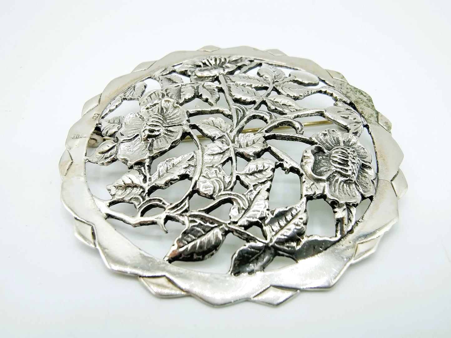 Silver flower brooch, Fa. Bijkamp and Co, Steenwijk,