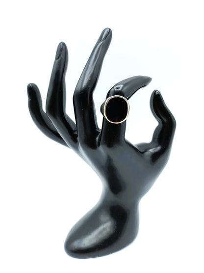 Silver signet ring with Onyx, 17.5 mm