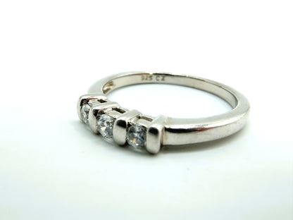 Silver ring with zirconia, 17 mm