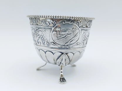 Silver bowl on 3 claw feet, Schoonhoven, 1934