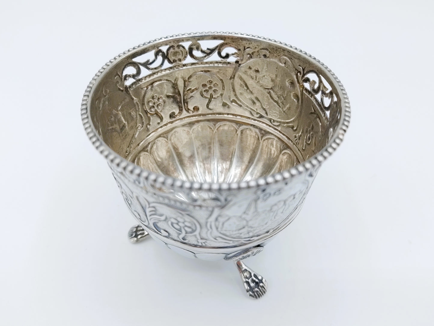 Silver bowl on 3 claw feet, Schoonhoven, 1934