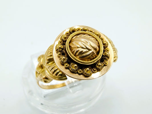 18 carat gold ring with Zeeland buttons, 19 mm