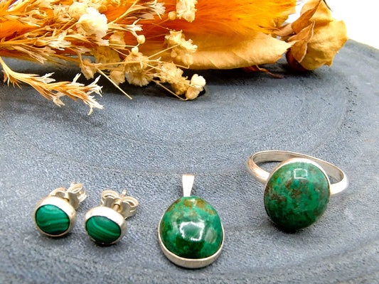 Silver jewelry set with malachite, Ring: 17.5 mm