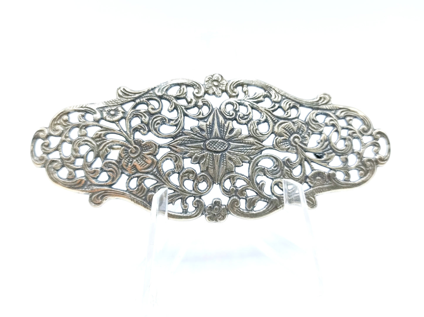 Silver flower brooch, 925