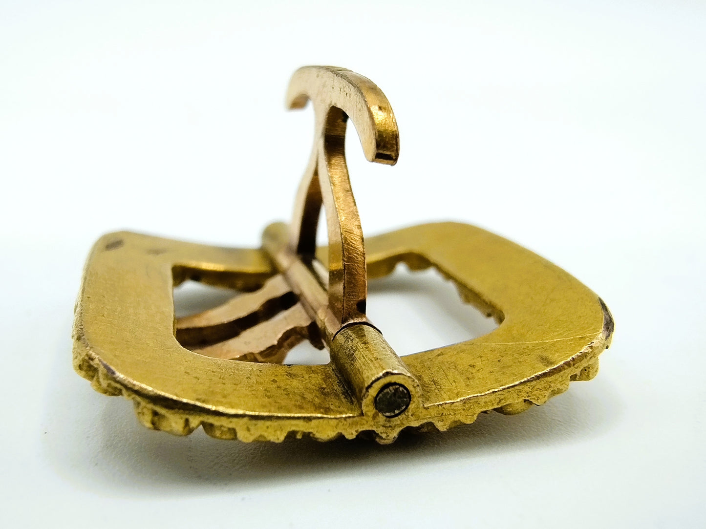 Gold buckle, 8 carat