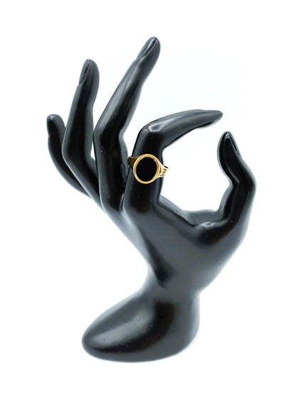 Siegelring aus Gold mit Onyx, 18,5 mm.