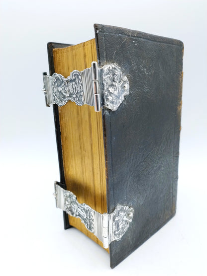 Bibel mit Silberverschlüssen, N. Teuter, Amsterdam, ca. 1800