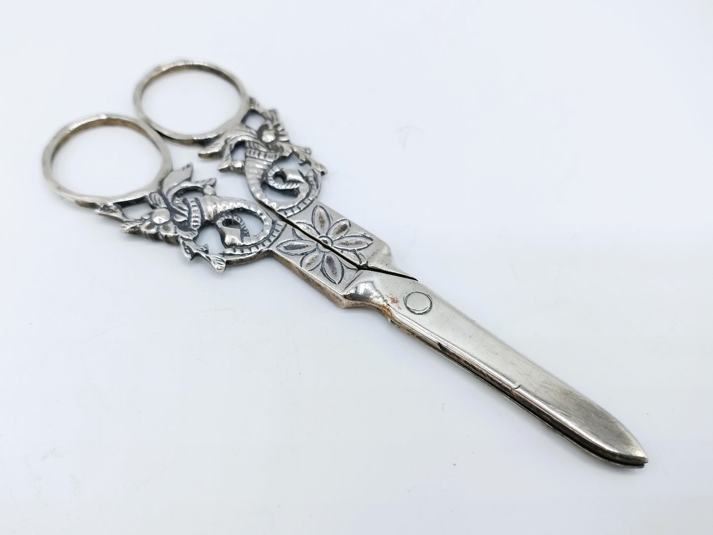 Silver scissors, Factory of G. Vos &amp; Co, 's-Hertogenbosch, 1915