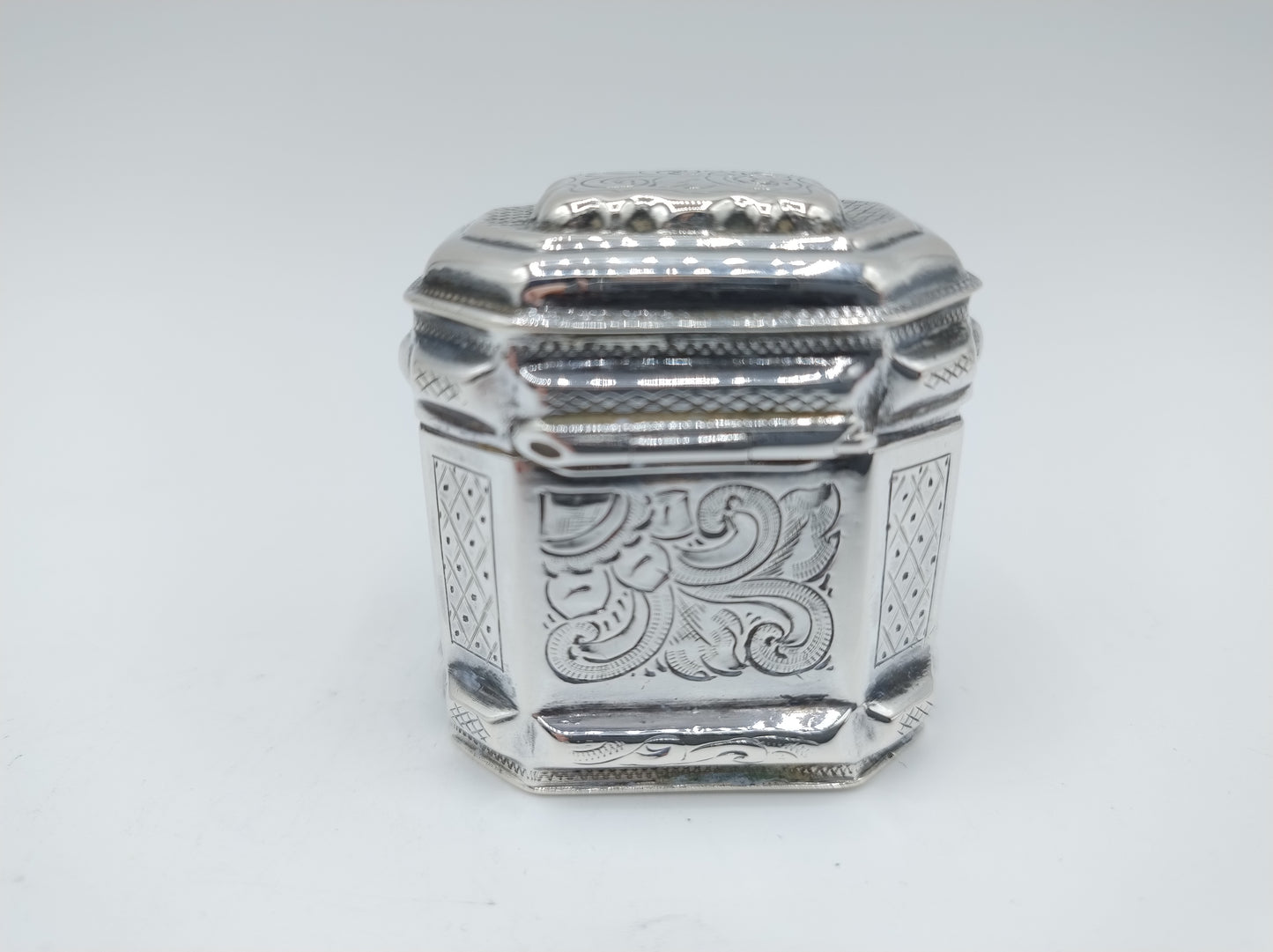 Silver loderein box, Chr. J. Brunings, Joure, 1866