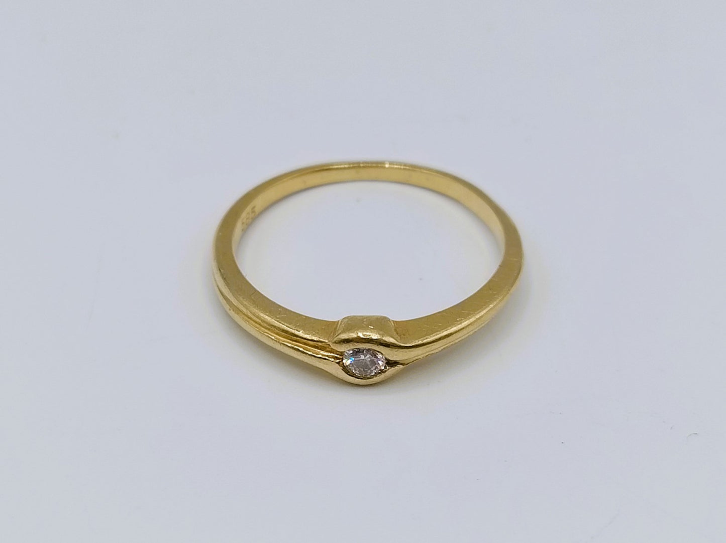 Goldring mit Diamant (0,05 ct), 17,5 mm