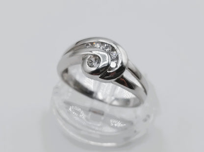 Zilveren ring bezet met zirkonia, 19 mm