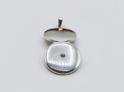 Silver medallion pendant, 925