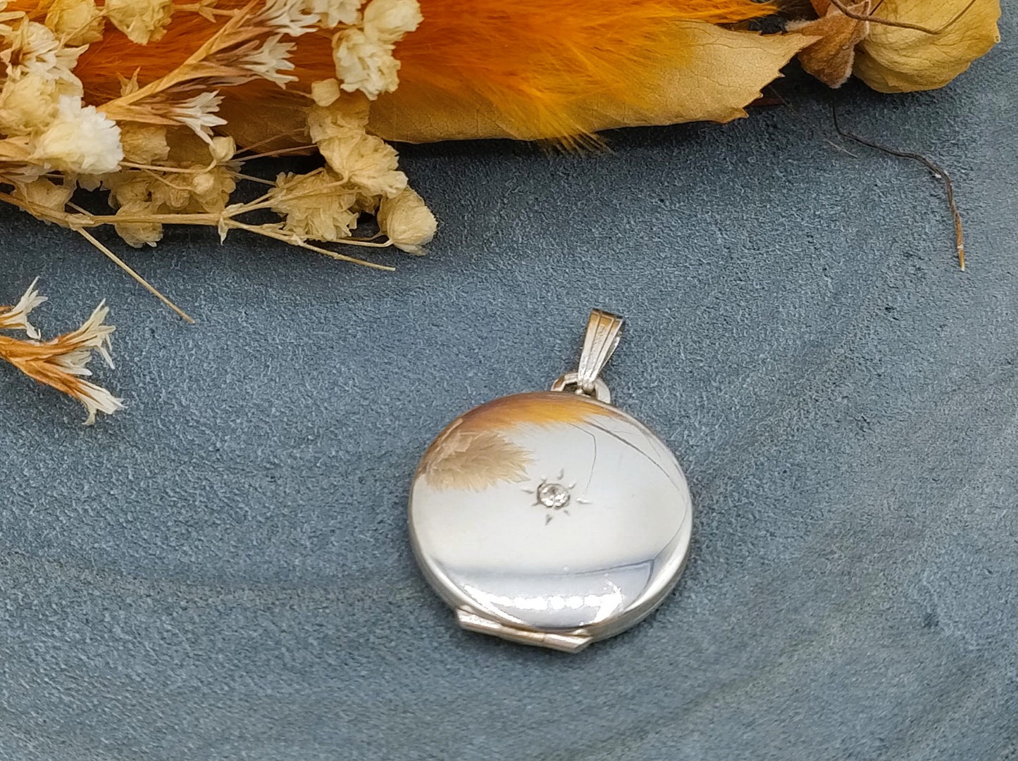 Silver medallion pendant, 925