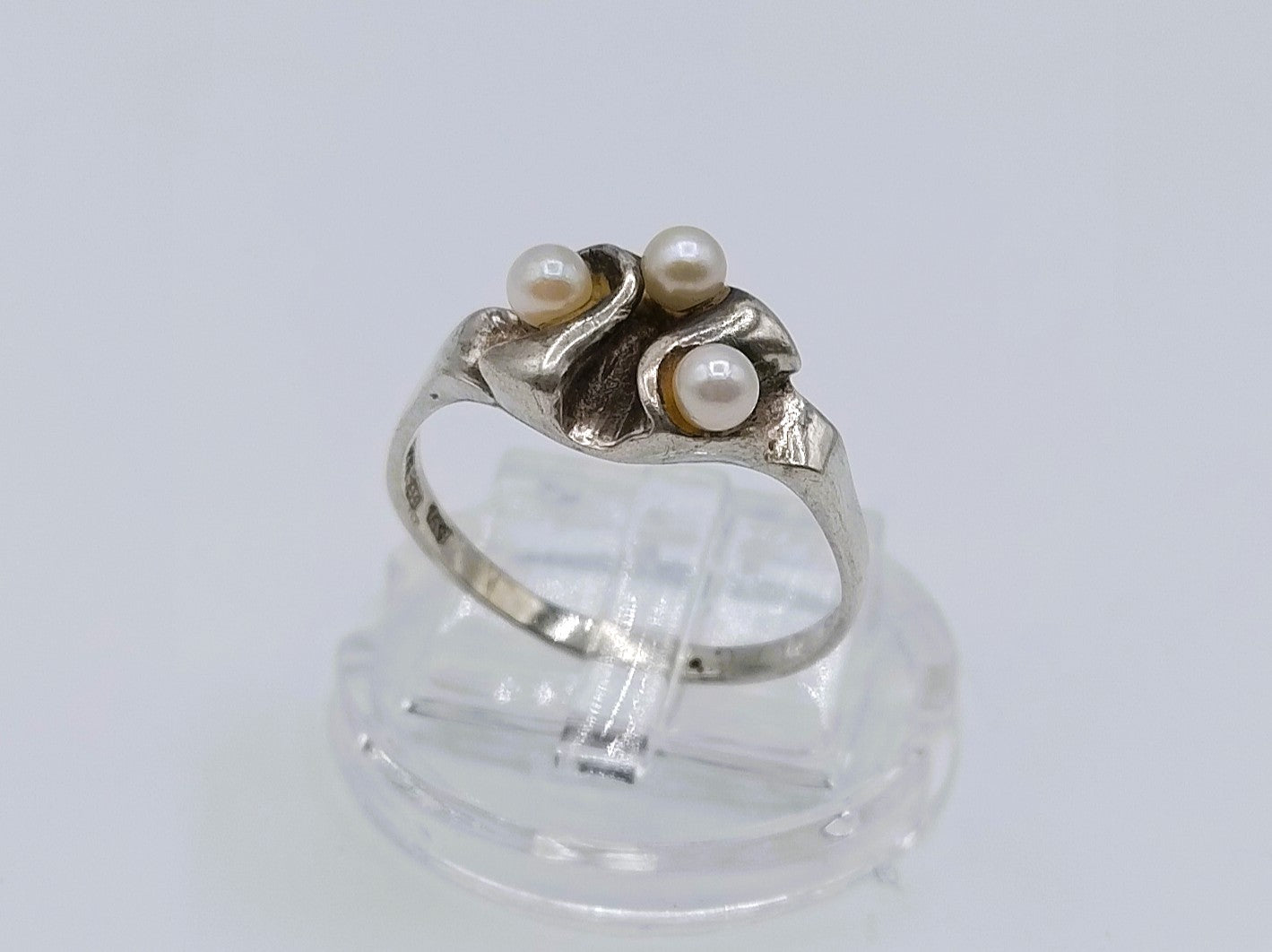 Zilveren ring met parels, 18 mm