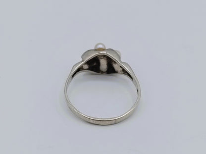 Zilveren ring met parels, 18 mm