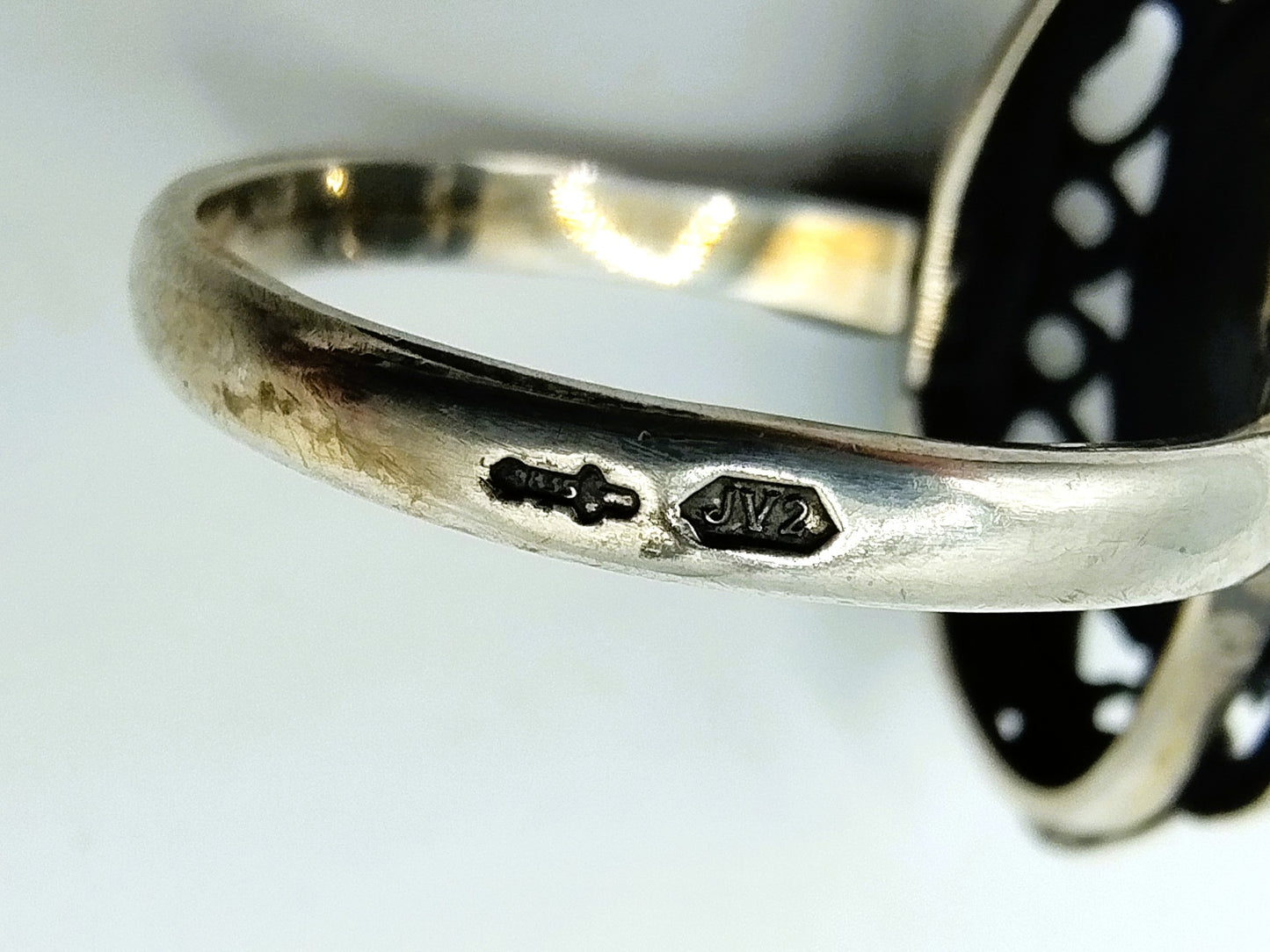 Zilveren ring met bloedkoraal, Jac. de Vaal, Schoonhoven, 19 mm